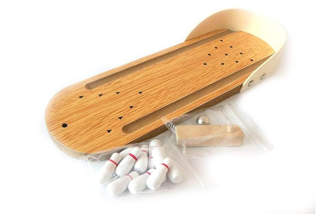 Mini-Entertainment Desktop Bowling Game Set