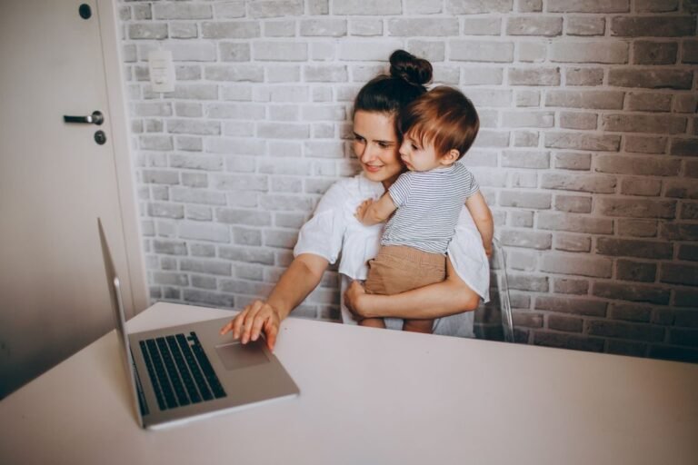 Tips for Working Parents: Balance Career and Kids